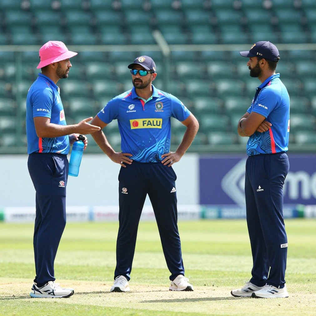 মিডল ওভারের খাতা: টি-টোয়েন্টিতে বাংলাদেশ সাত থেকে পনেরোতে কেন থেমে যায়